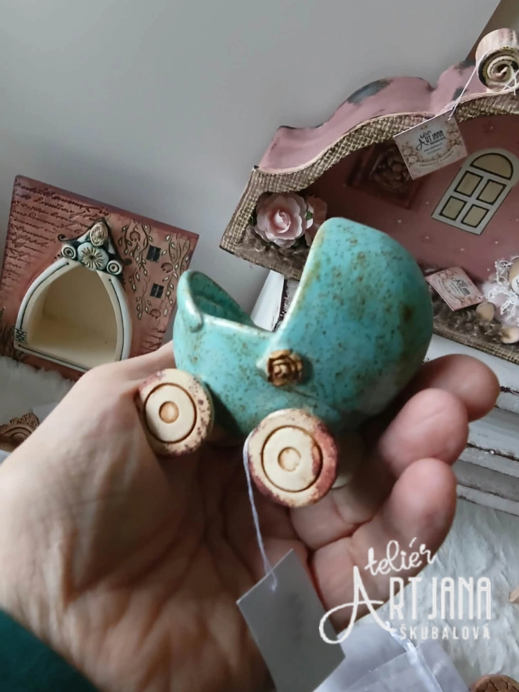 Maličký kočárek dle výběru