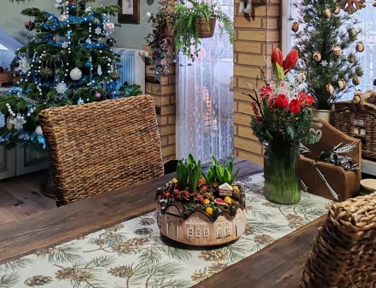 Nádoba kulatá 30 cm s domečky Kuliš