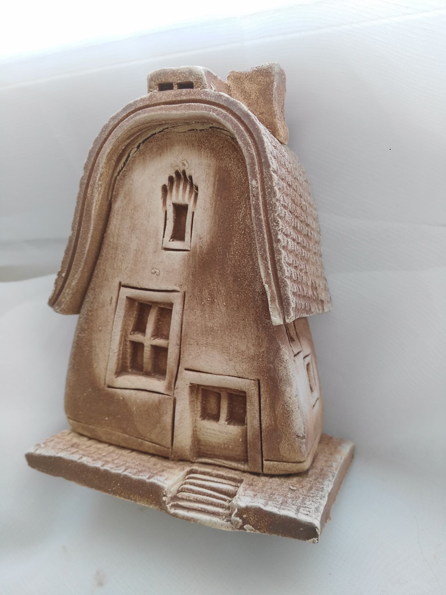 Keramický mini domeček bez přístavků