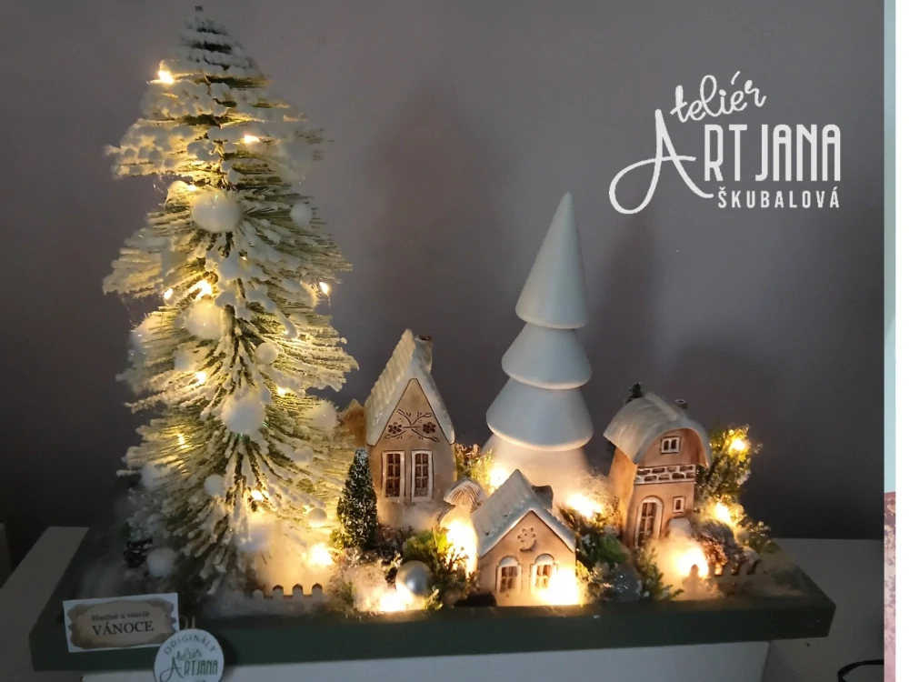 Zimní svítící vesnička na tácu