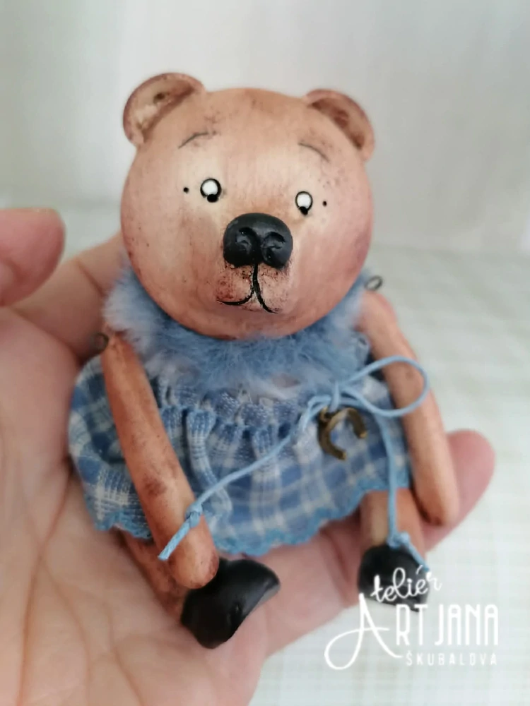 Medvídek protáhlý čumáček