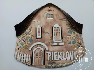 Jmenovka keramická domeček s modrými kvítky